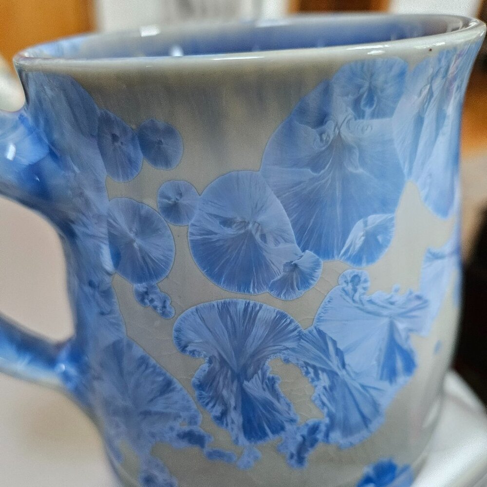 pottery tea/coffee mug  grey/blues great condition